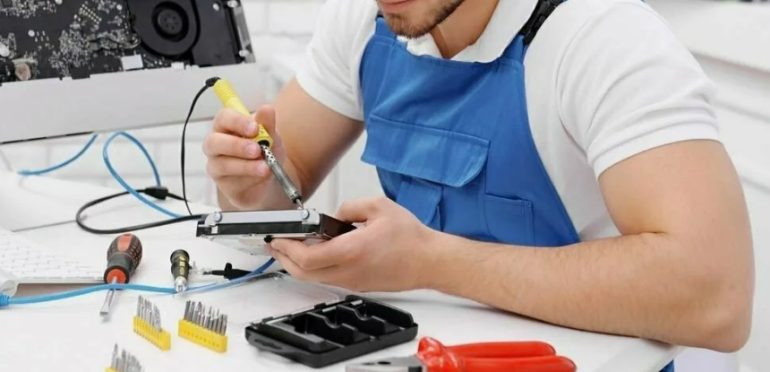 Гарантии и качество: что важно знать о сервисных центрах по ремонту техники