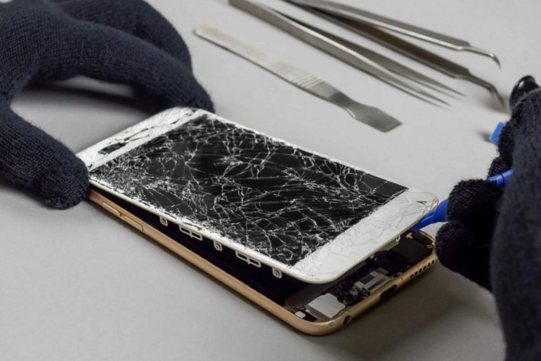 Экспертиза запчастей: как выбрать лучший дисплей для замены экрана iPhone